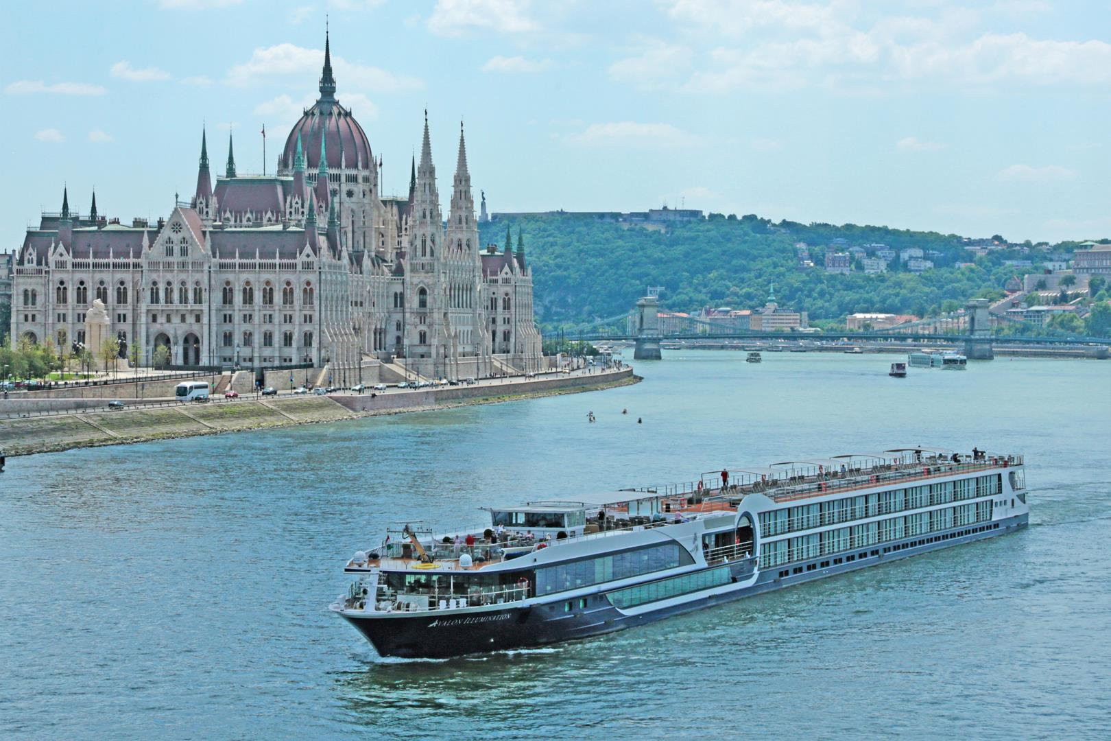 Active & Discovery On The Danube (Eastbound)